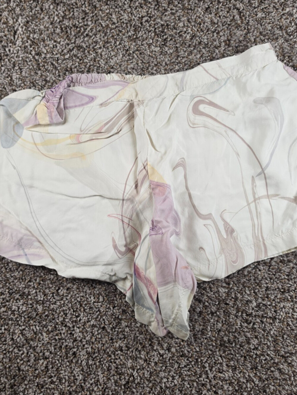 Athleta Womens Sz XL Loose Fit Elastic Waist Lounge Shorts White Purple Marbled